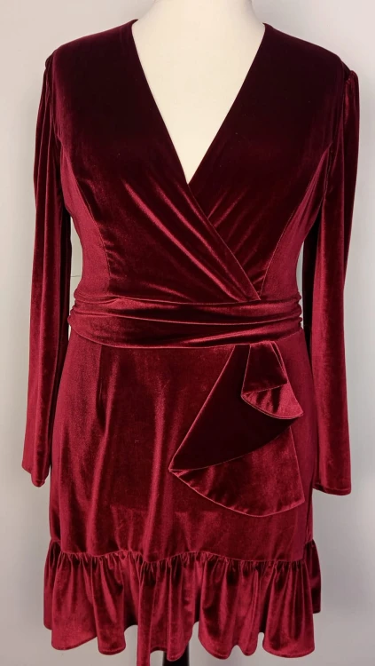 Krótka welurowa elegancka sukienka  bordowa 50